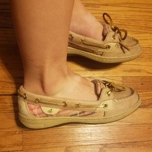 Tan and pink sperrys